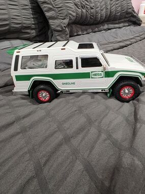 2004 Hess Sport Utility Vehicle & Motorcycles, featuring working interior lights